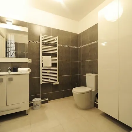 Mini Suite Othello - Five Stars Holiday House Nice Exterior photo
